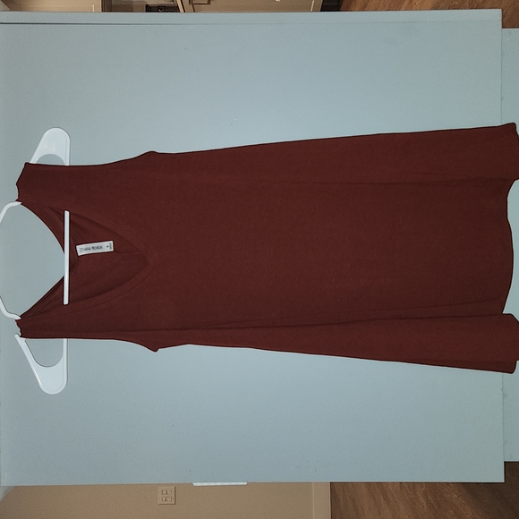 Fired Brick V-Neck Sleeveless Pocket Tunic | Small - Picture 2 of 5